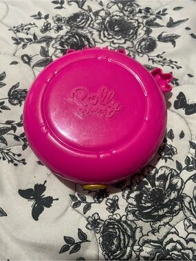 Polly Pocket Pink flamingo floatie playset